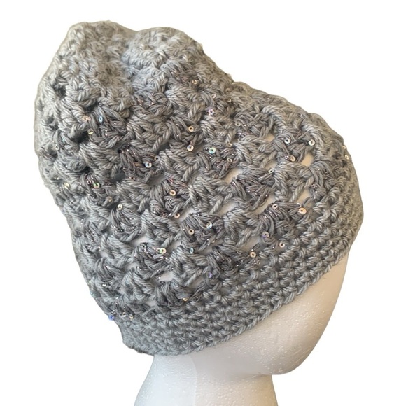 Gray Silver Sequined‎ Knit Beanie Cap  NWT - Picture 1 of 5